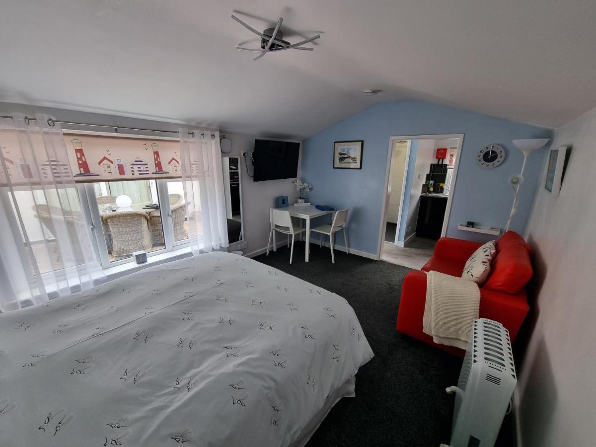 The Garden Suite Holt Холт Экстерьер фото
